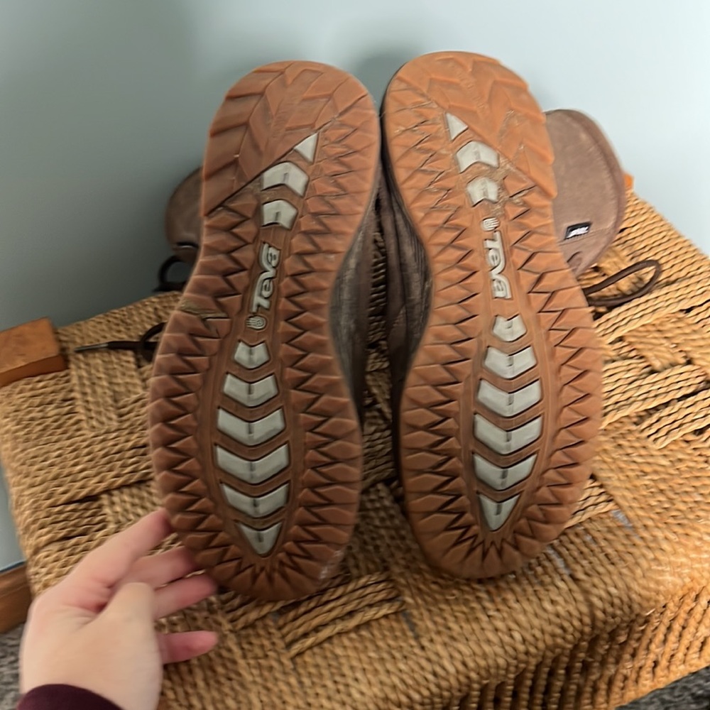 TEVA Hiking Boots - Picture 4 of 7